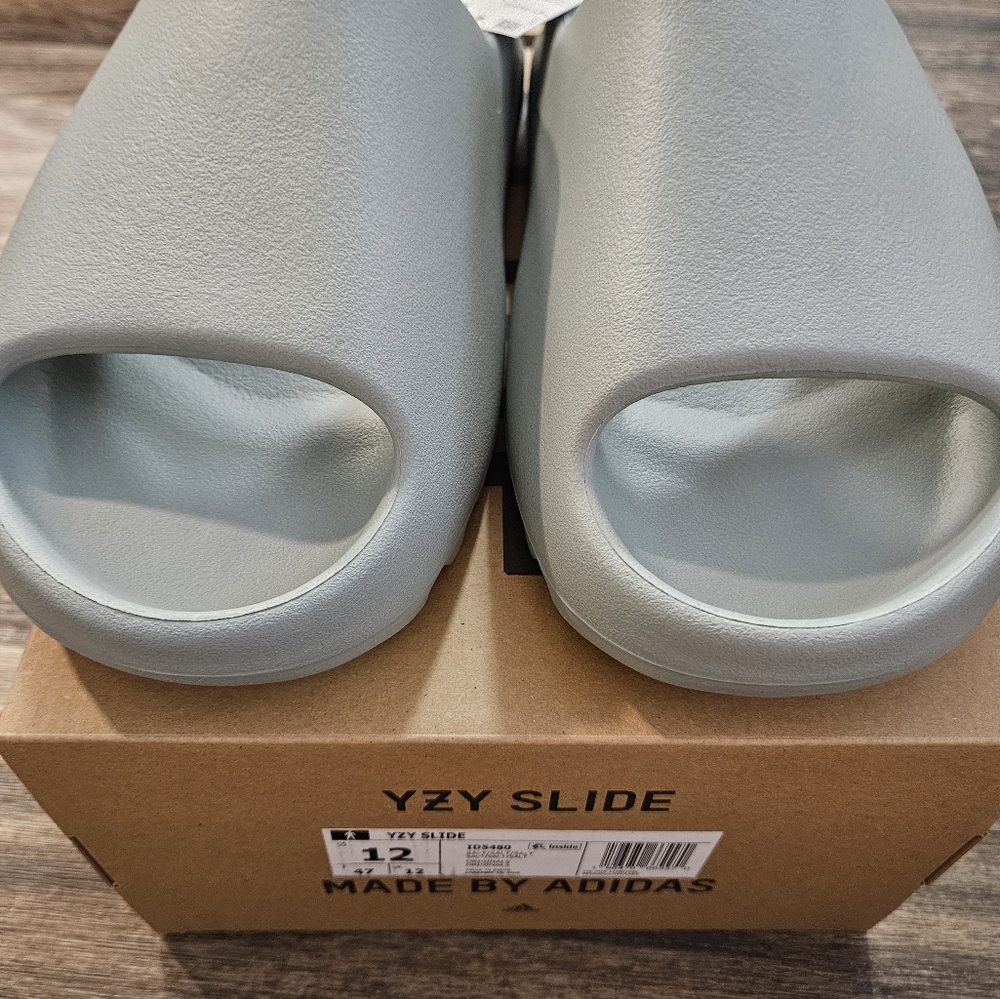 Yeezy slide Salt size 12 ID5480